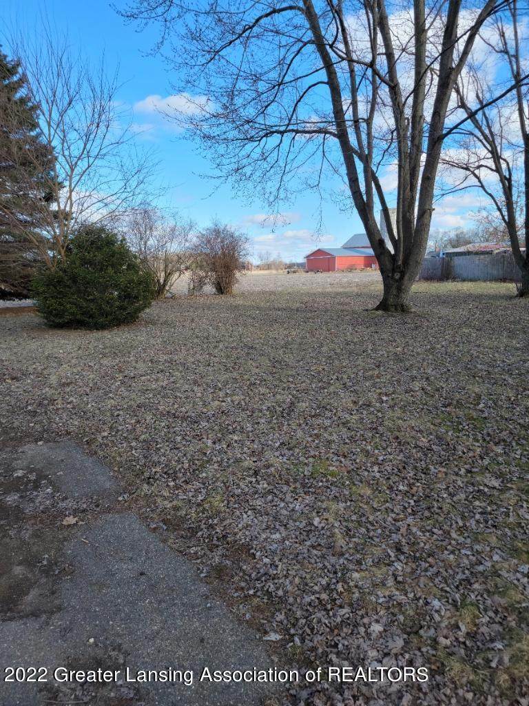 324 Oak Street - Photo 1