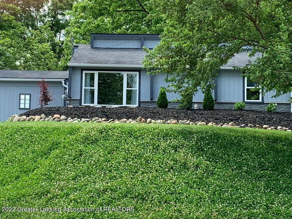 212 Russell Street - Photo 1