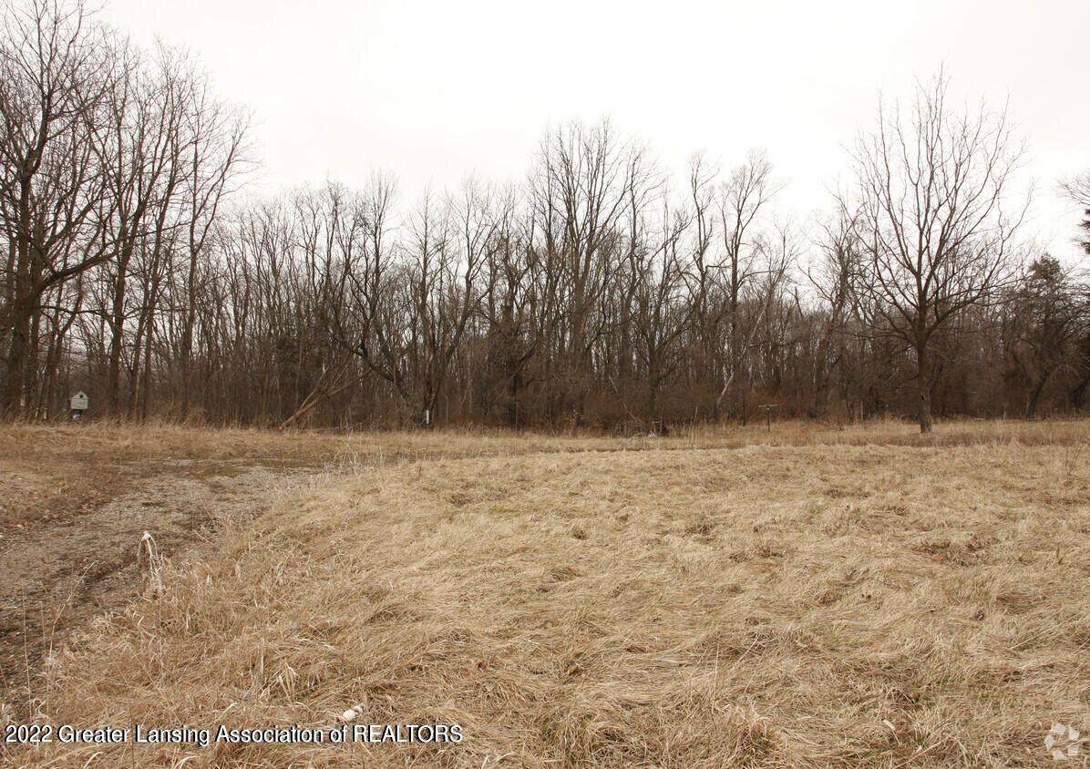 5515 Lansing Road - Photo 1