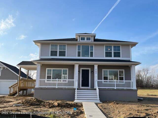 703 Oakwood Drive - Photo 1