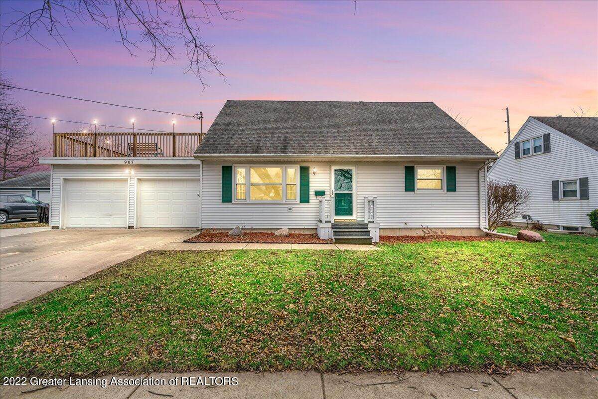 907 Hampshire Drive - Photo 1