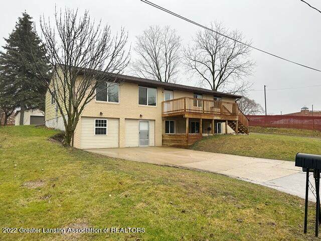 414 Railroad Street - Photo 1