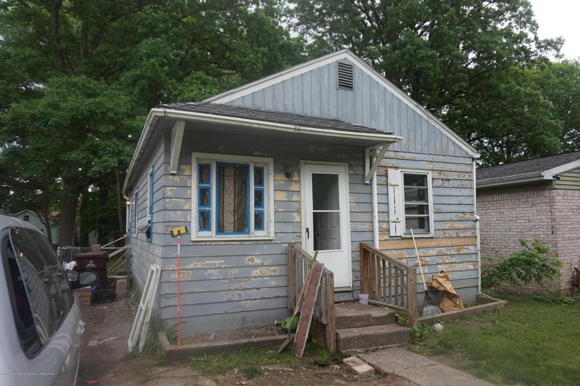 1123 Leslie - Photo 1