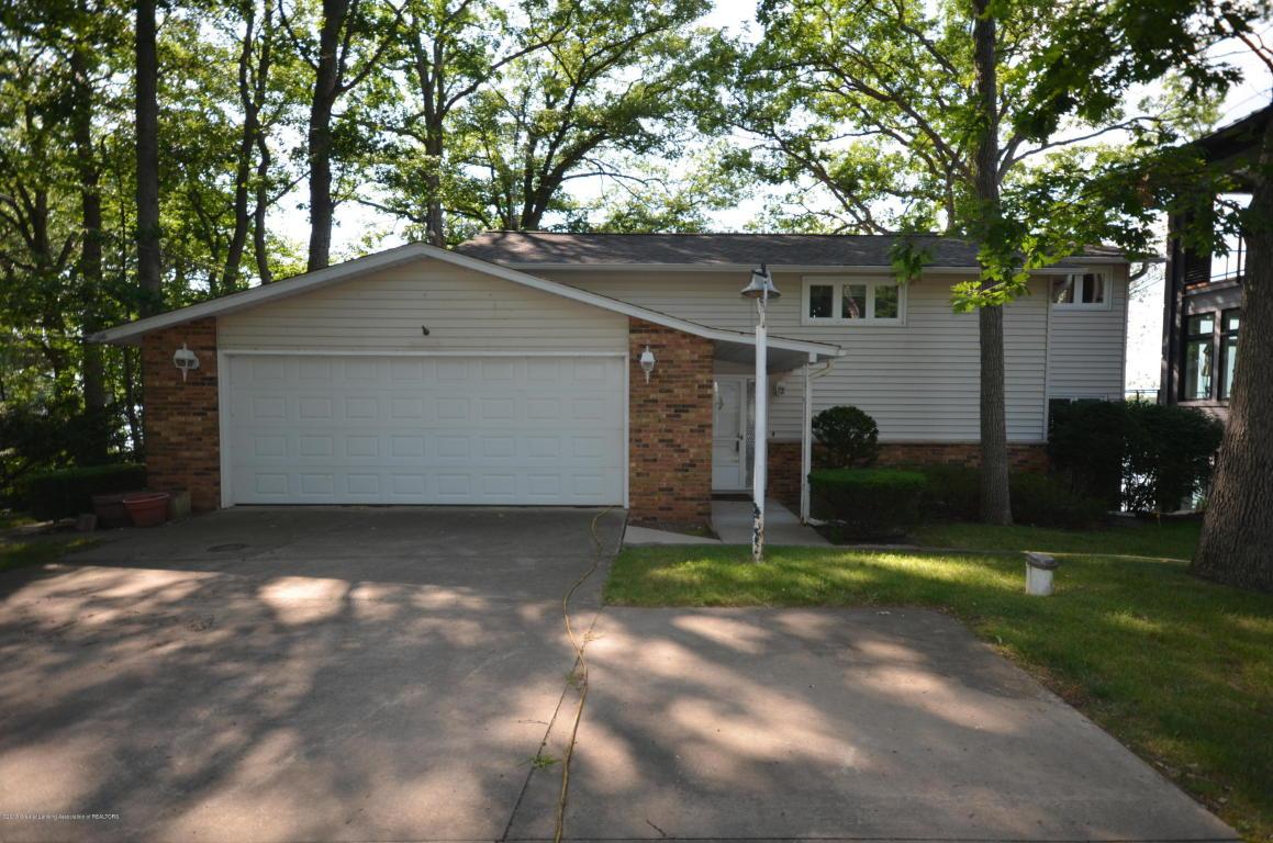 2051 Country Club Way - Photo 1