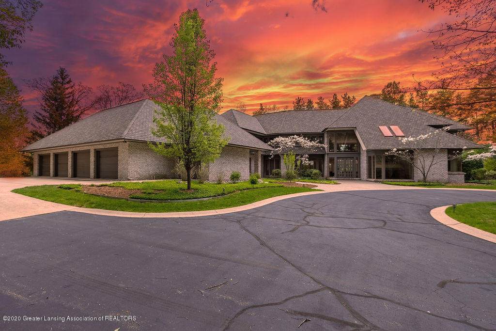 6400 Pine Hollow Drive - Photo 1