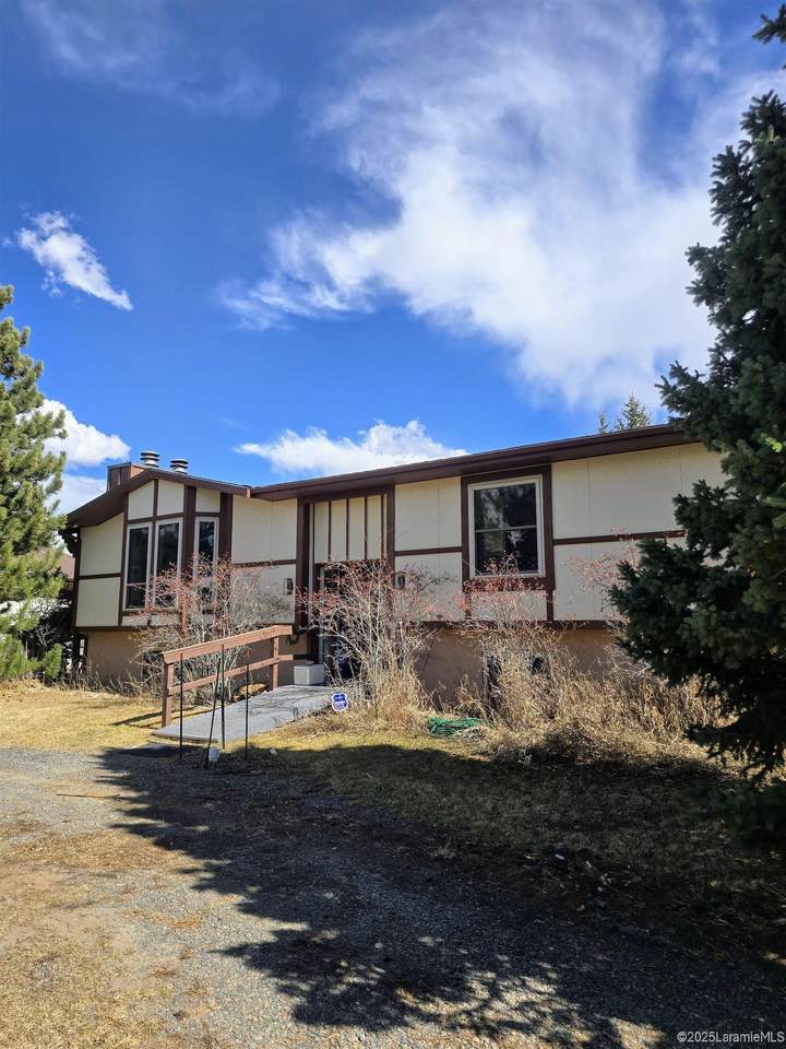 4500 Meadowlark Ln - Photo 1