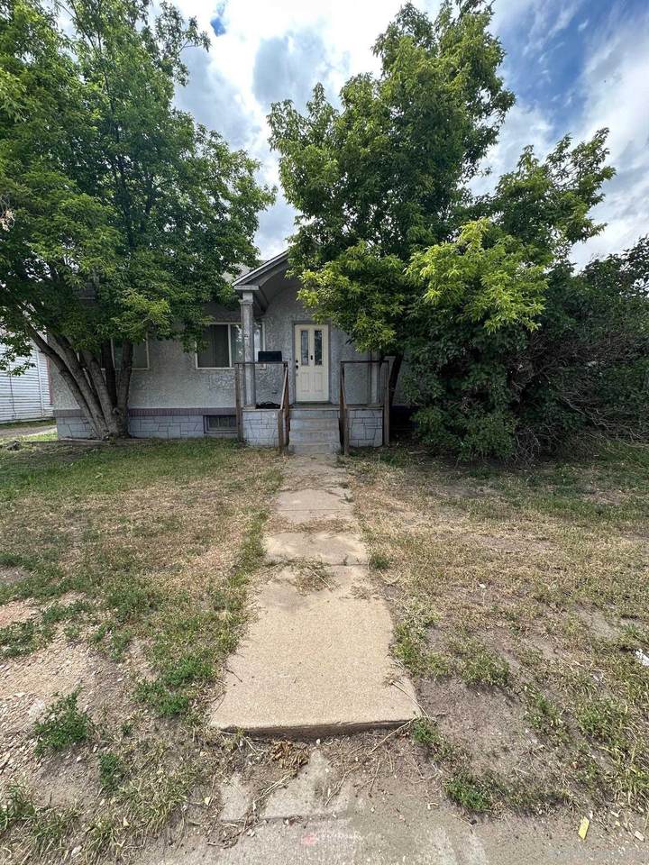 366 3rd St - Photo 1