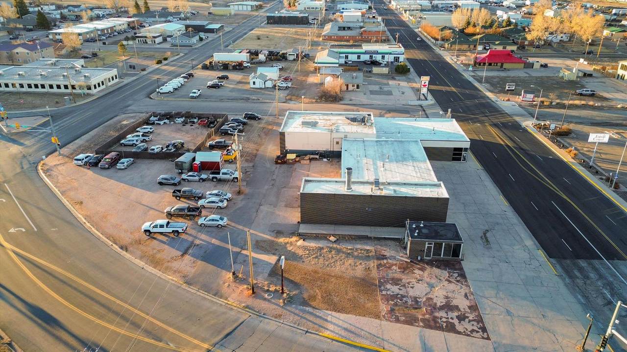 1569 3rd St - Photo 1