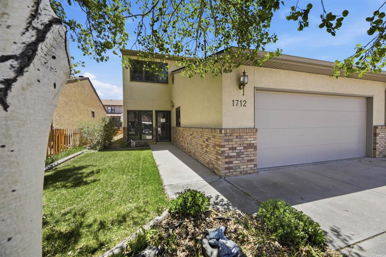 1712 Sanders Drive - Photo 1