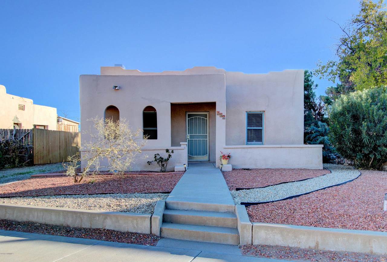 147 Greening Avenue - Photo 1