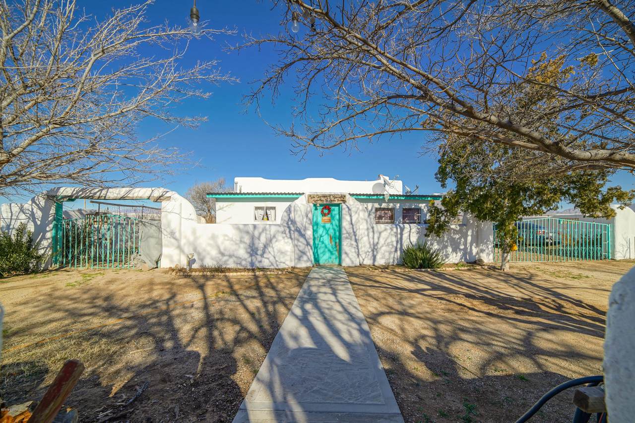 11110 Westside Road - Photo 1
