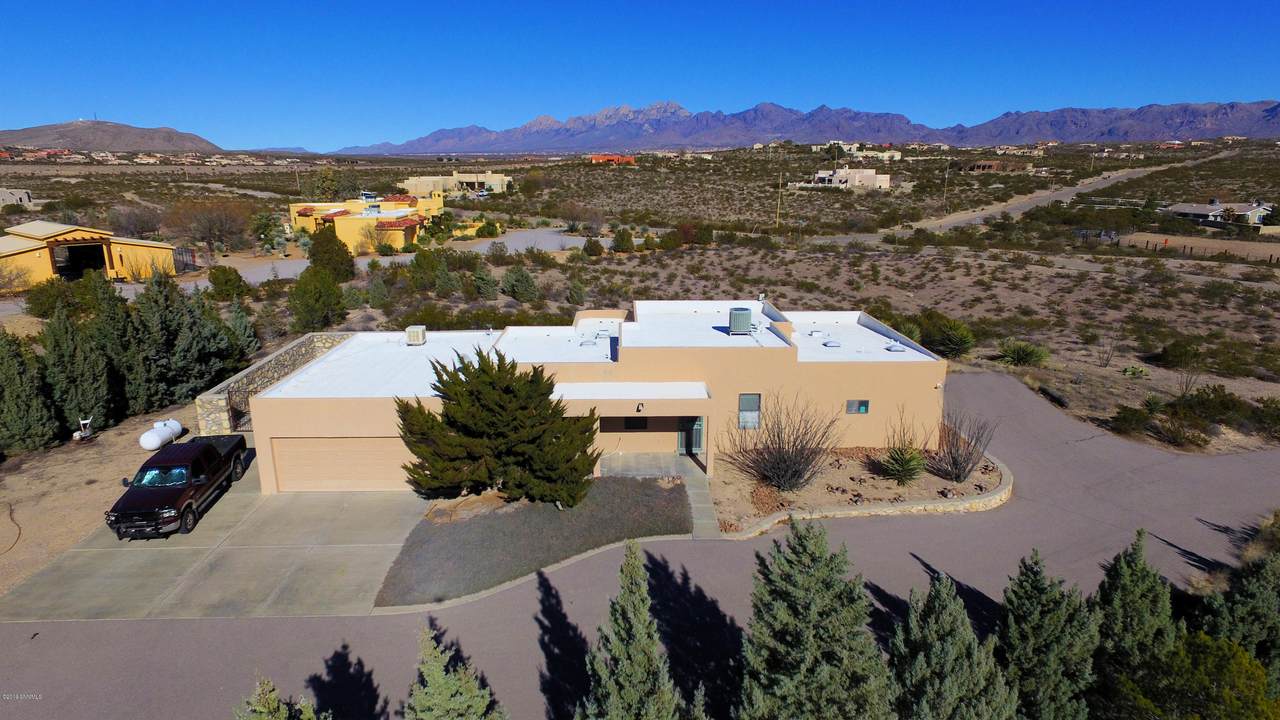 5520 George Catlin Road - Photo 1