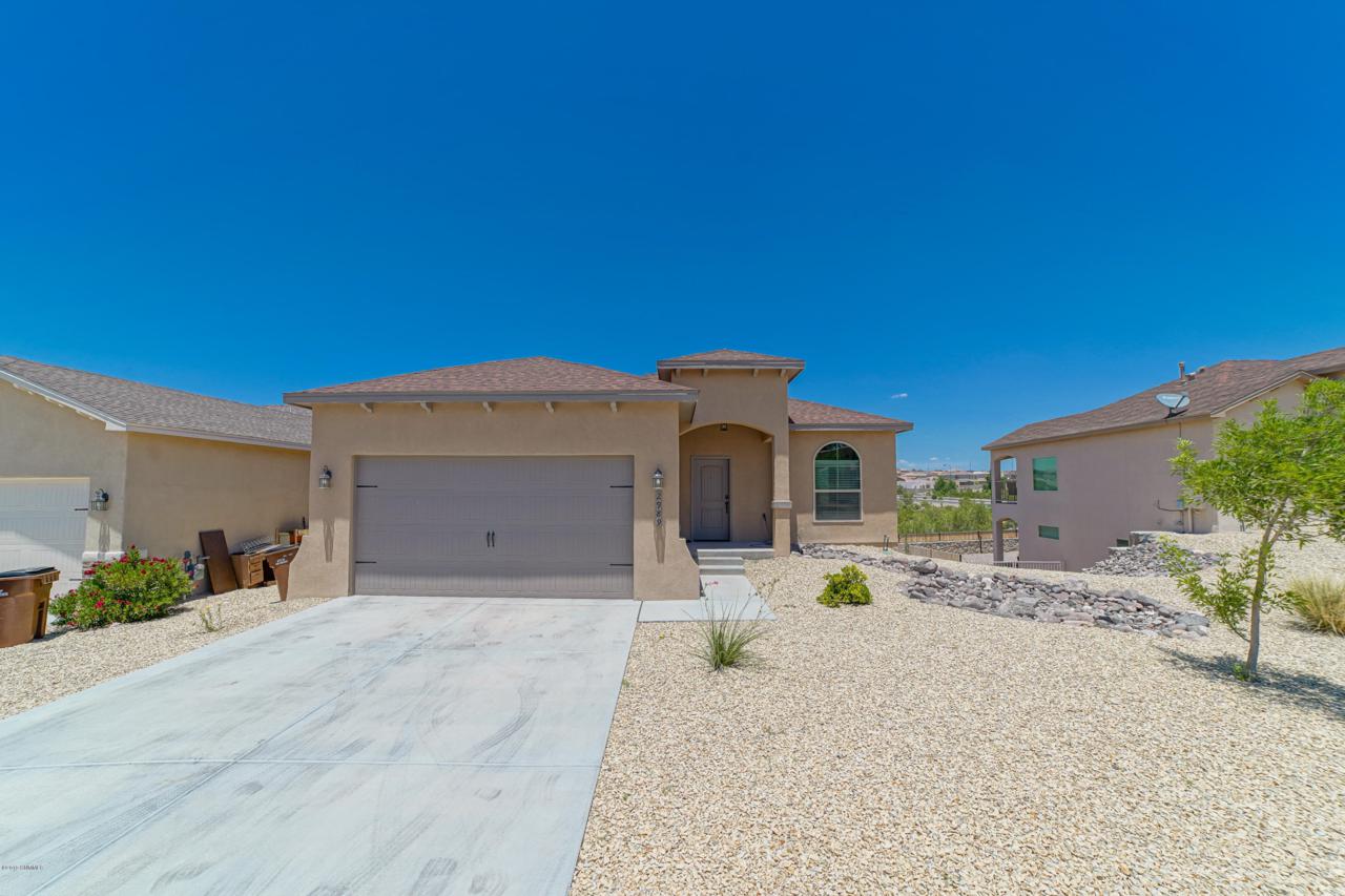 2989 Escenico Court - Photo 1
