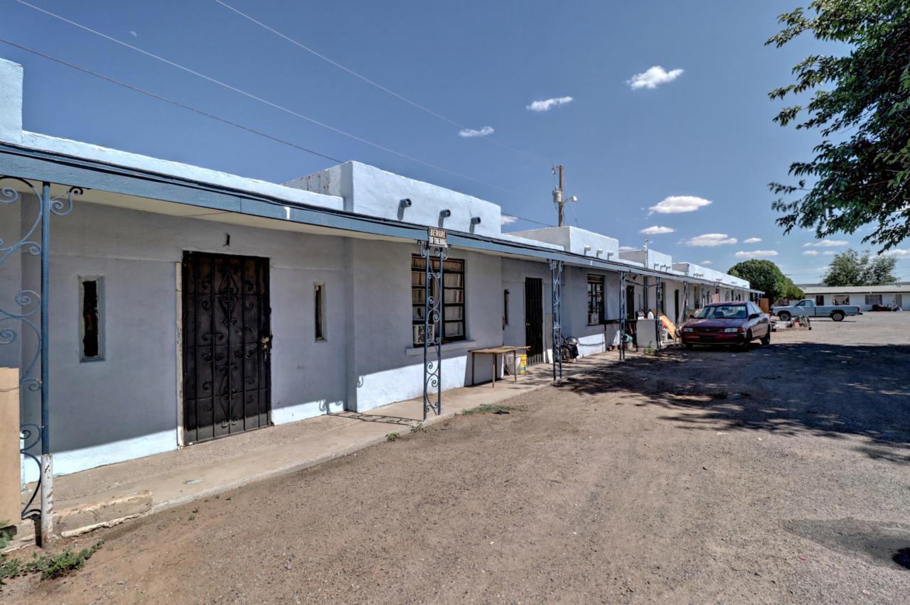 1907 Picacho Avenue - Photo 1