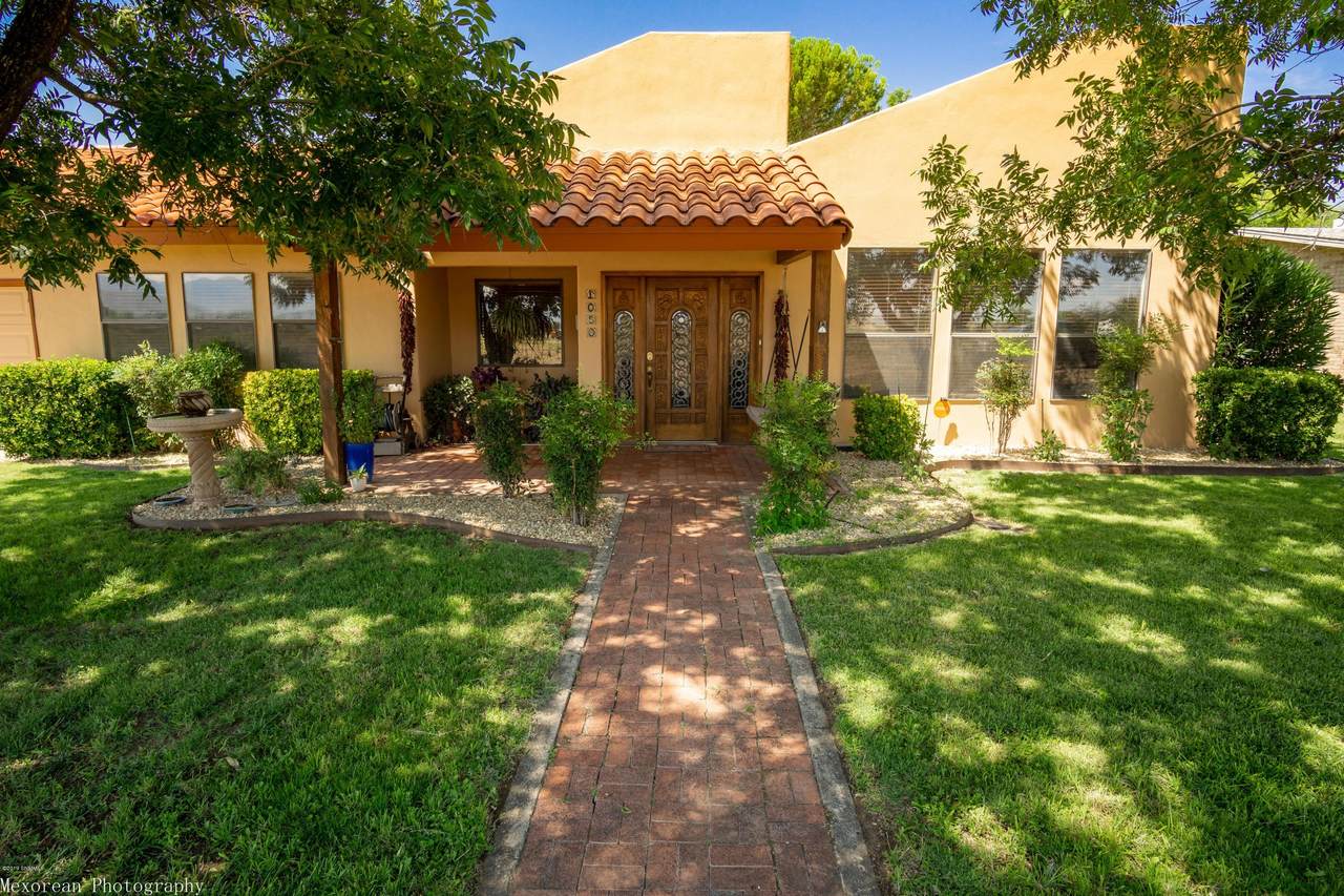 1050 Crossley Lane - Photo 1