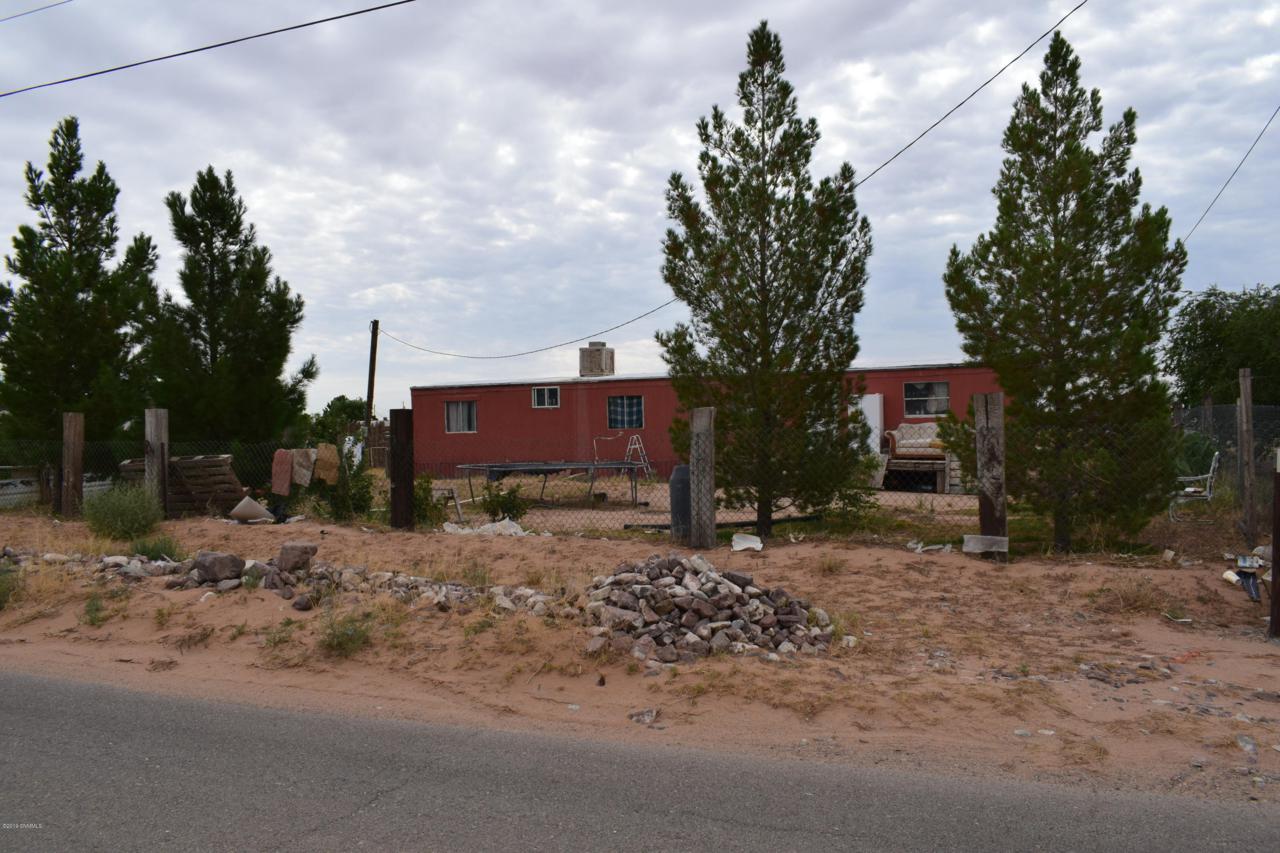 225 Divine Way - Photo 1