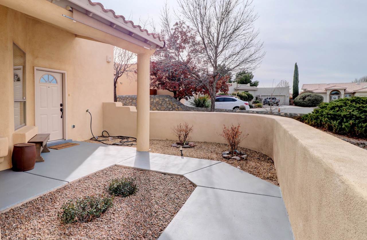 2108 Vista Lejano - Photo 1