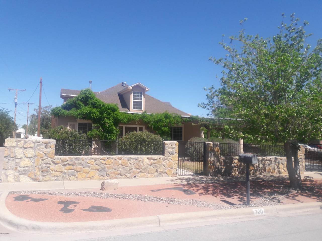 720 Las Cruces Avenue - Photo 1 720 Las Cruces Avenue - Photo 1
