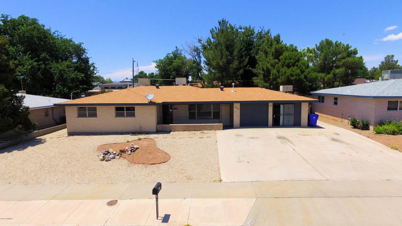 1545 Mariposa Drive - Photo 1