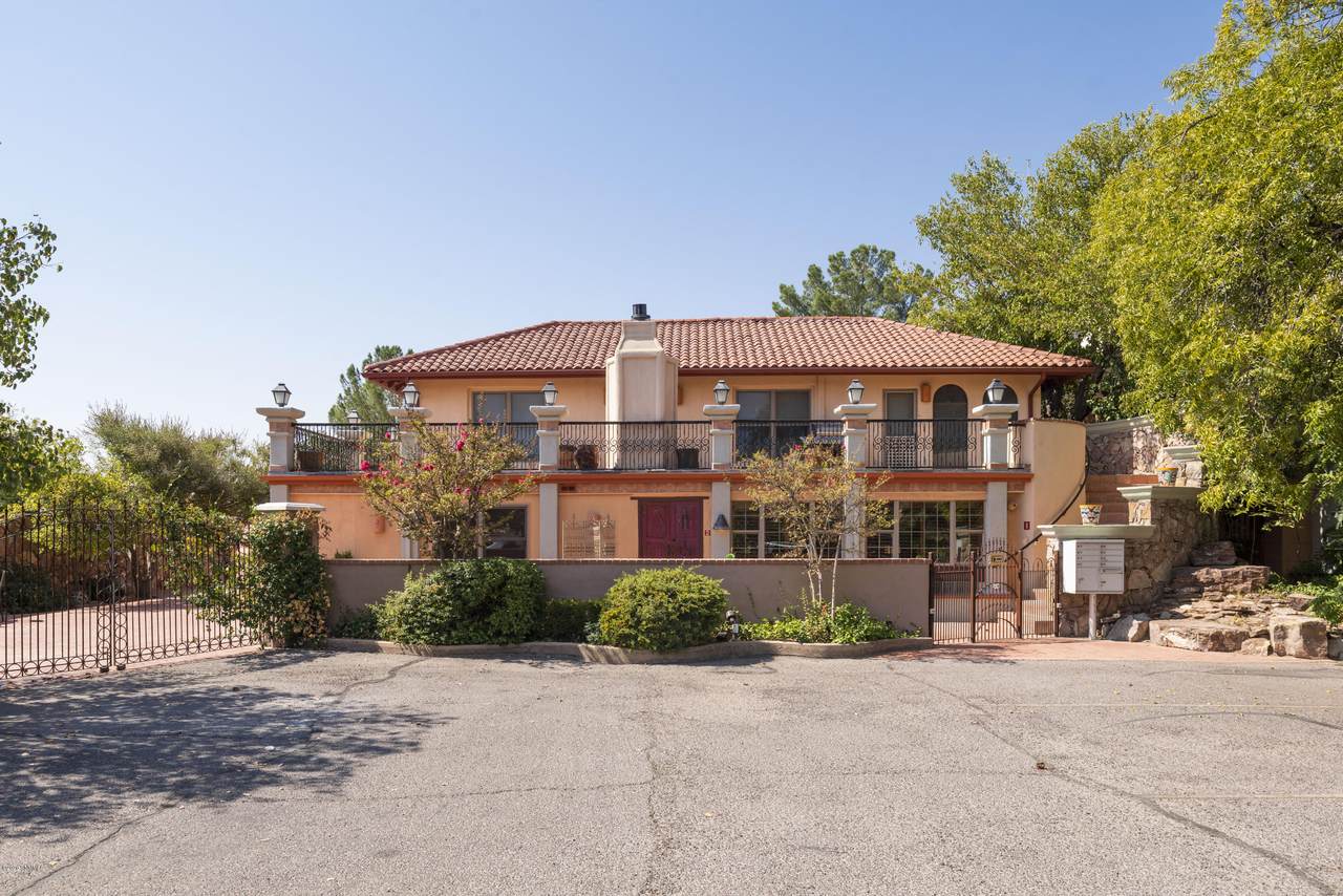 636 Alameda Boulevard - Photo 1
