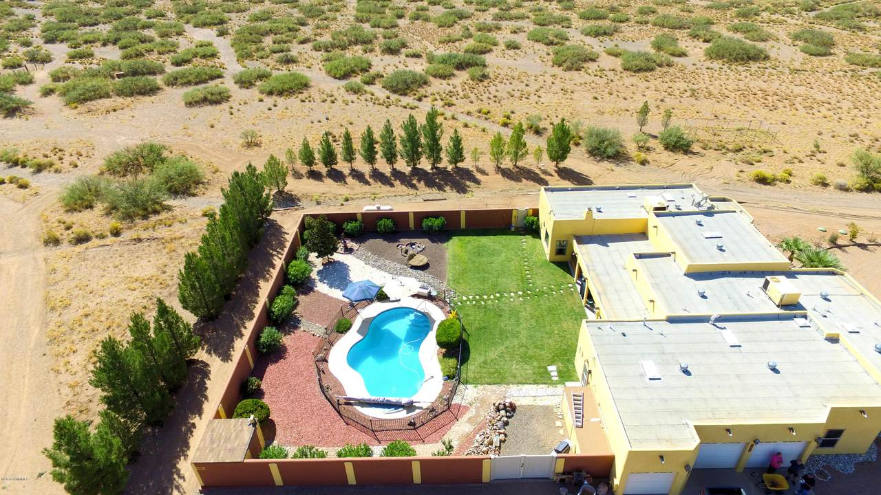 5560 Rivera Road - Photo 1