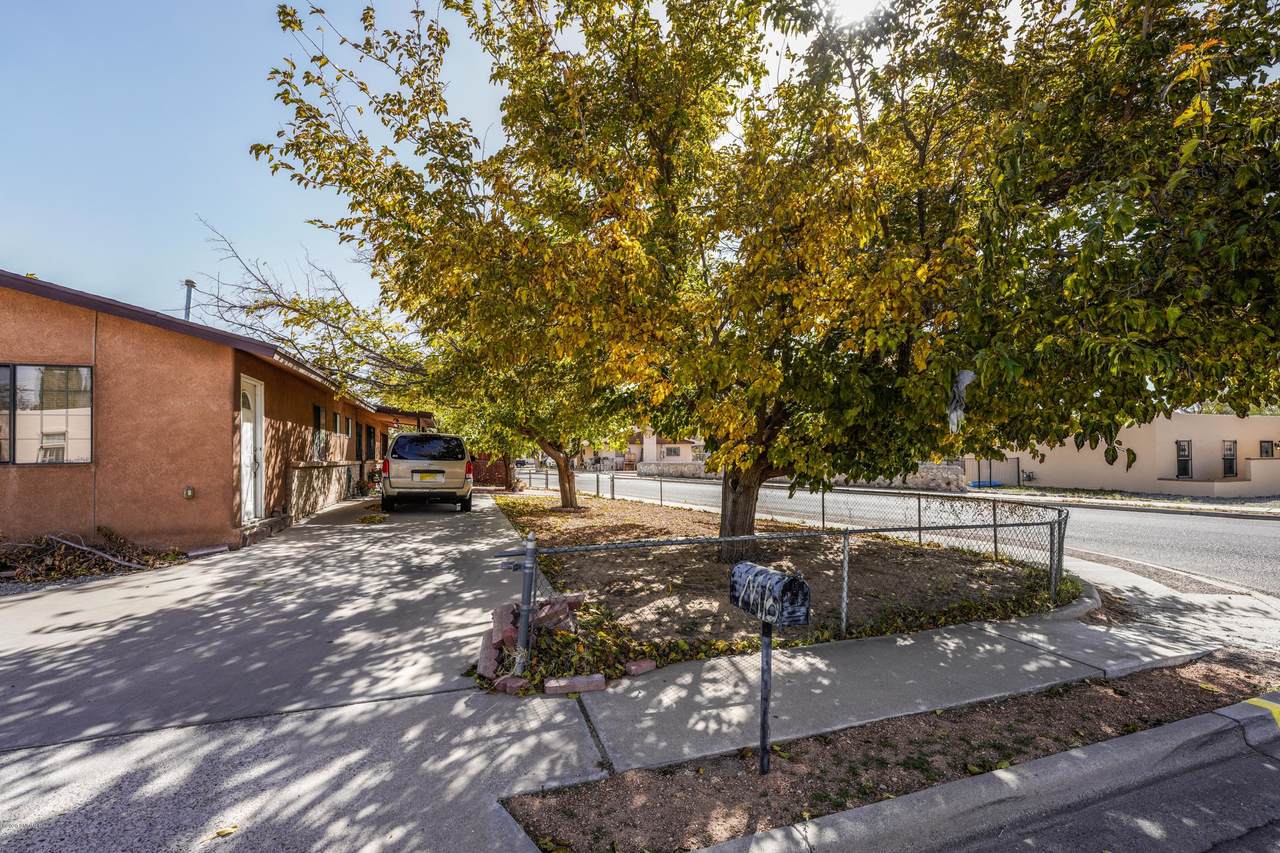1400 Juniper Avenue - Photo 1