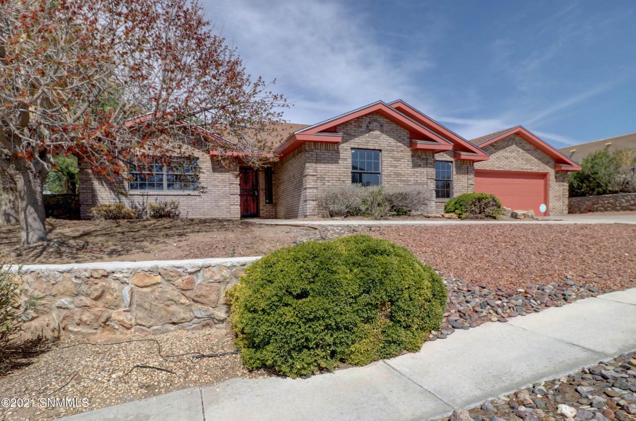 2545 Tiffany Drive - Photo 1