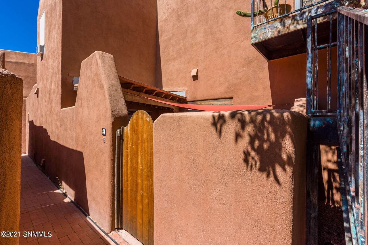 701 Indian Hollow - Photo 1