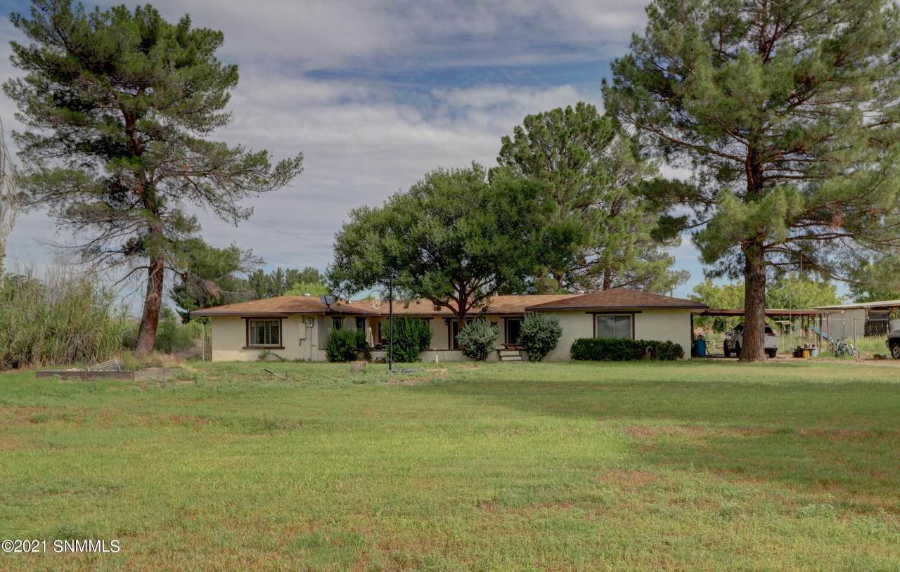 10215 Dona Ana Road - Photo 1