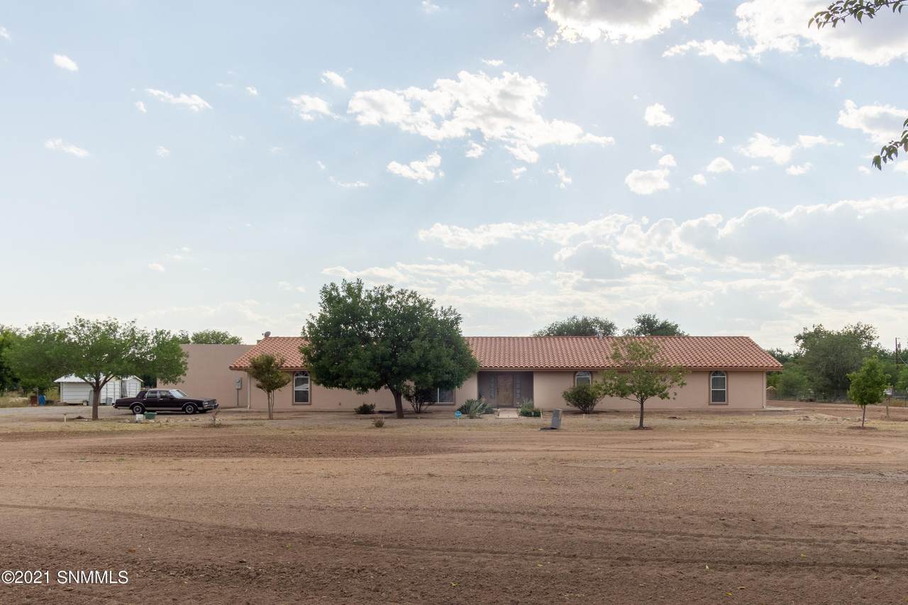 4805 Bowra Lane - Photo 1