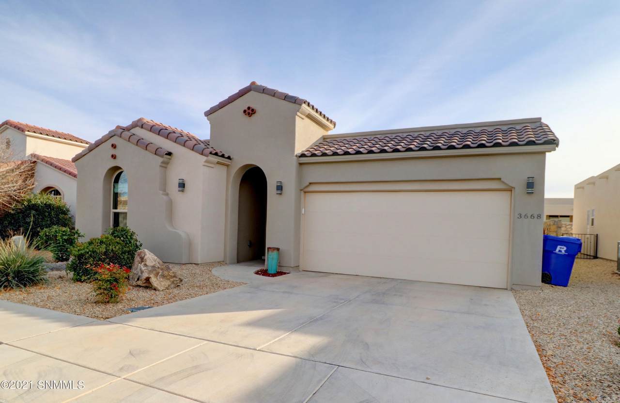 3668 Sienna Avenue - Photo 1