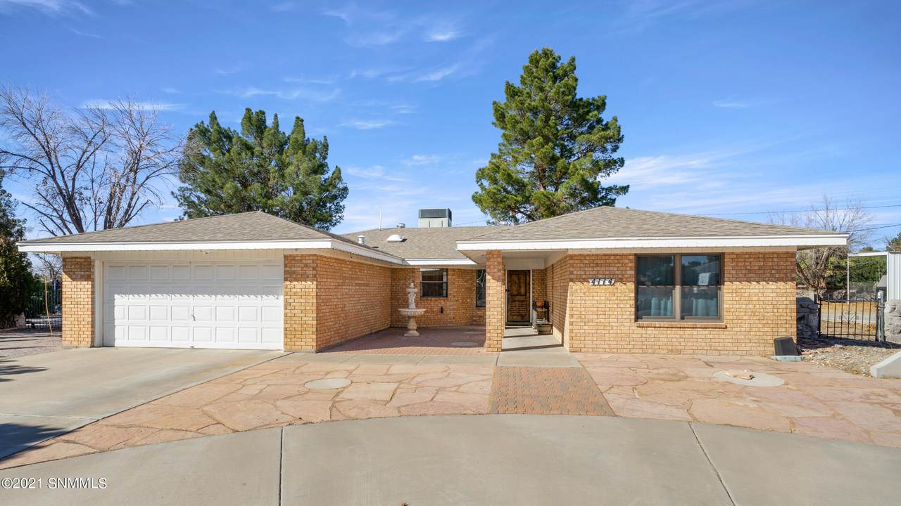 4114 Macaw Circle - Photo 1
