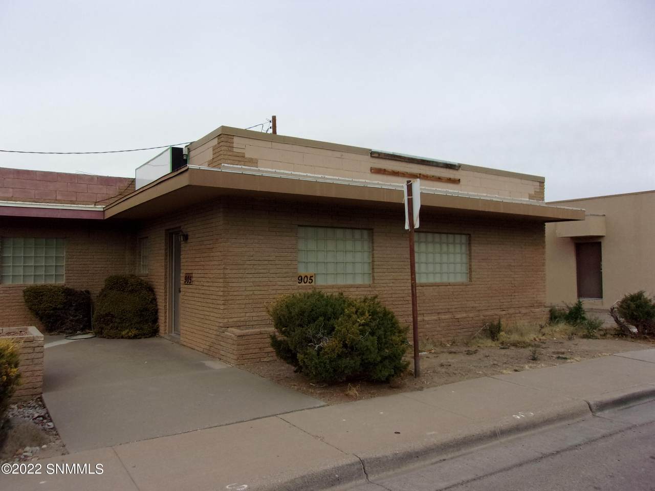 905 Filipino Avenue - Photo 1