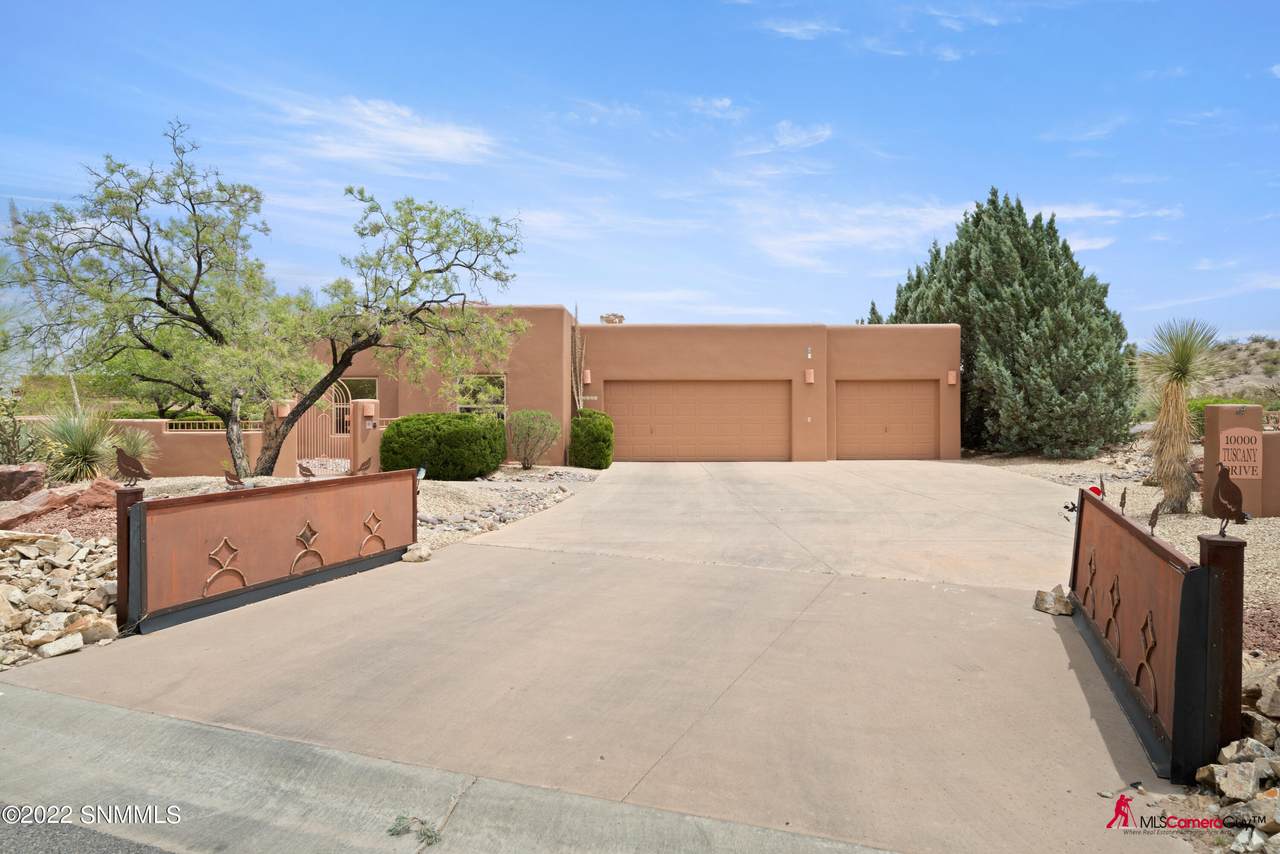 10000 Tuscany Drive - Photo 1