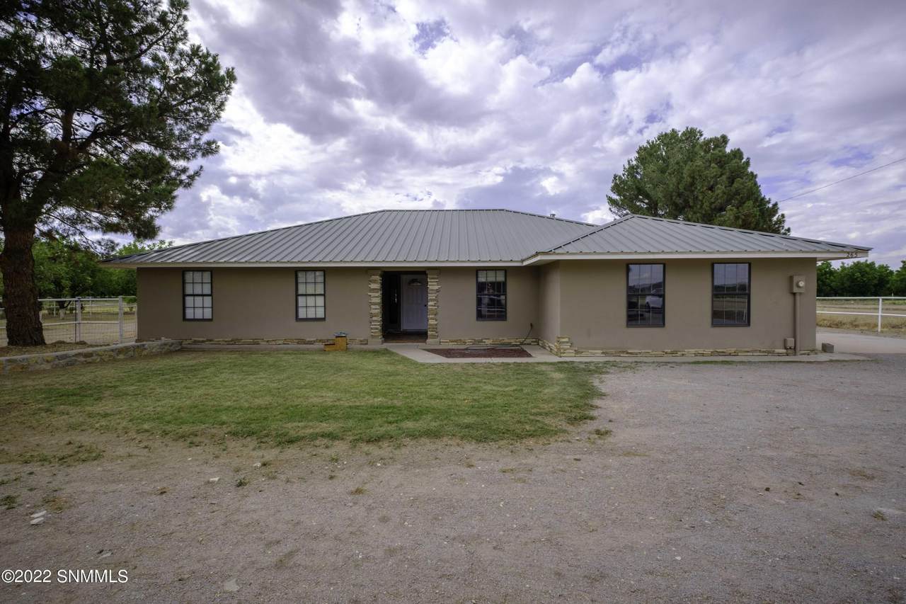 265 Fairacres Road - Photo 1