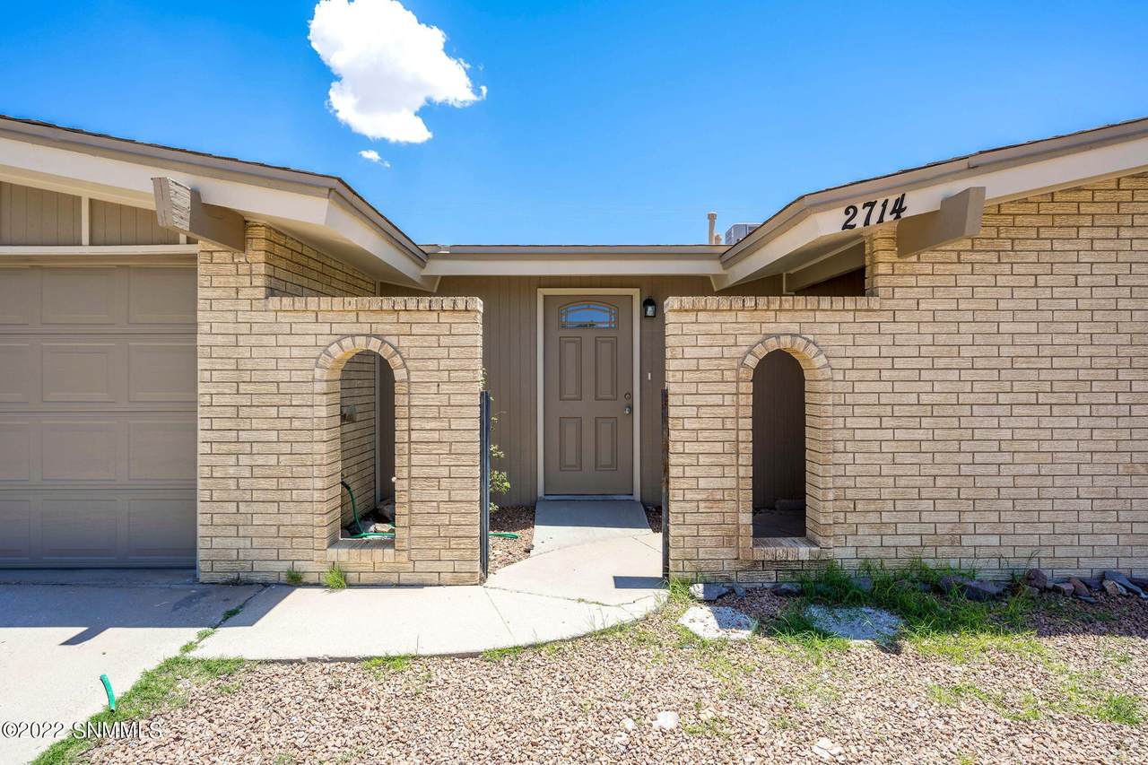 2714 Crestview Drive - Photo 1