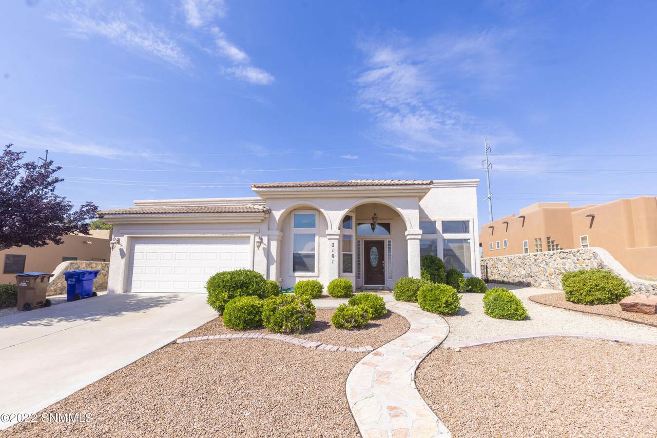 2101 Southern Star Loop, Las Cruces, NM 88011 (MLS 2202596) Better