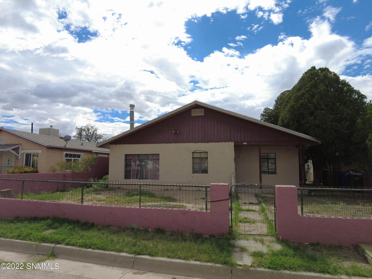 999 9th Street - Photo 1