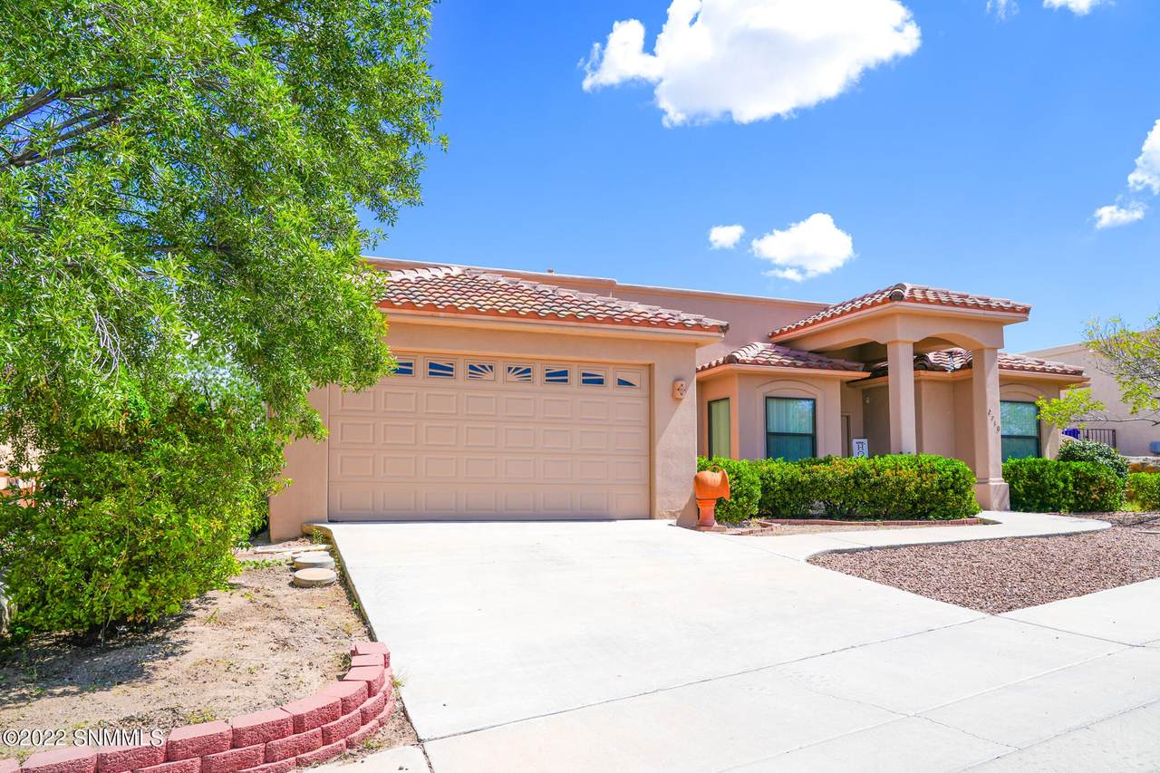 2710 Scenic Circle - Photo 1