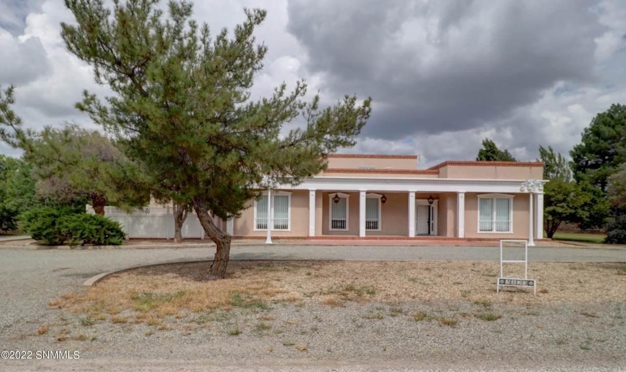 3820 Paradise Lane - Photo 1