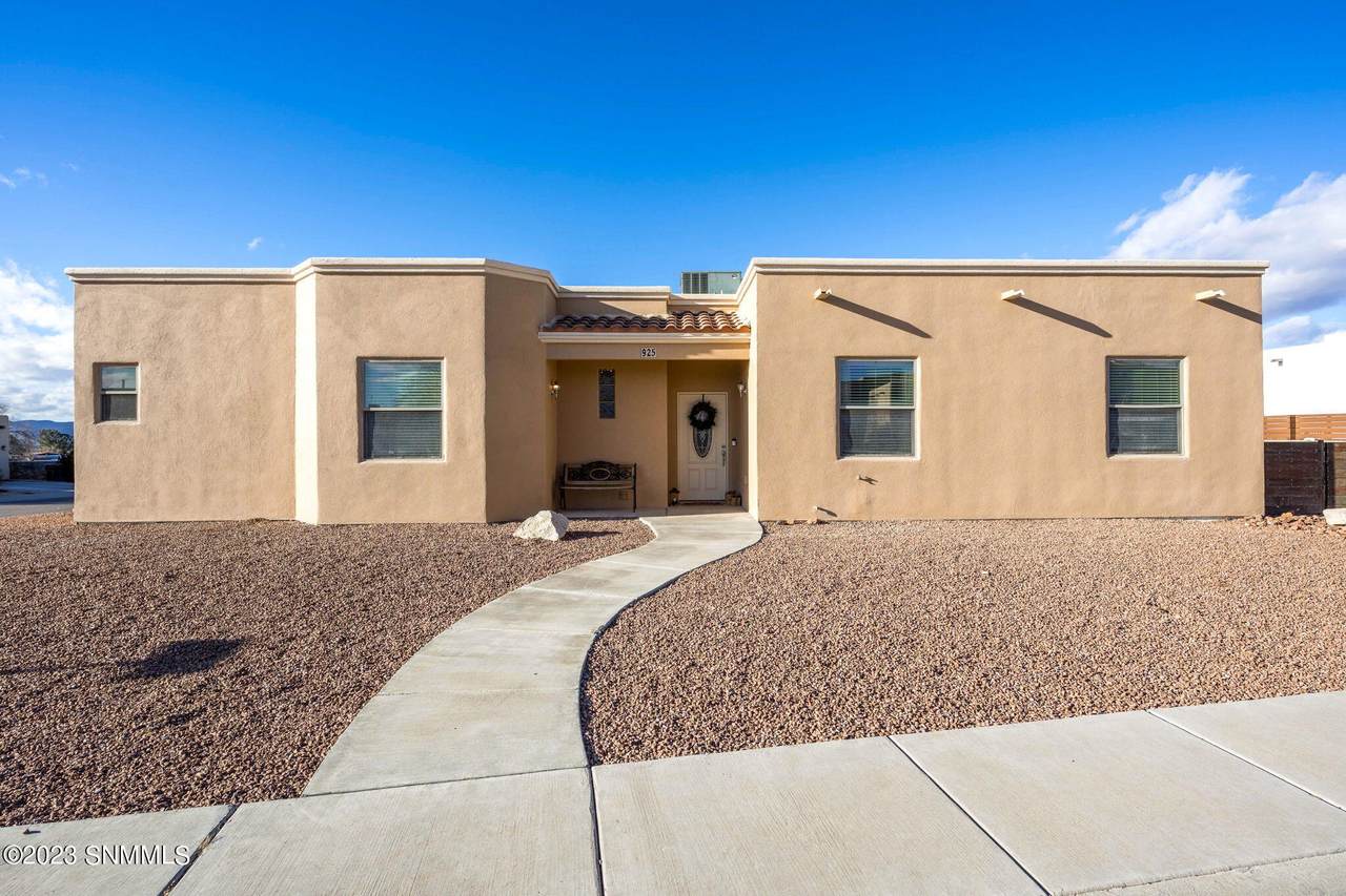 925 Prairie Lilly Drive - Photo 1