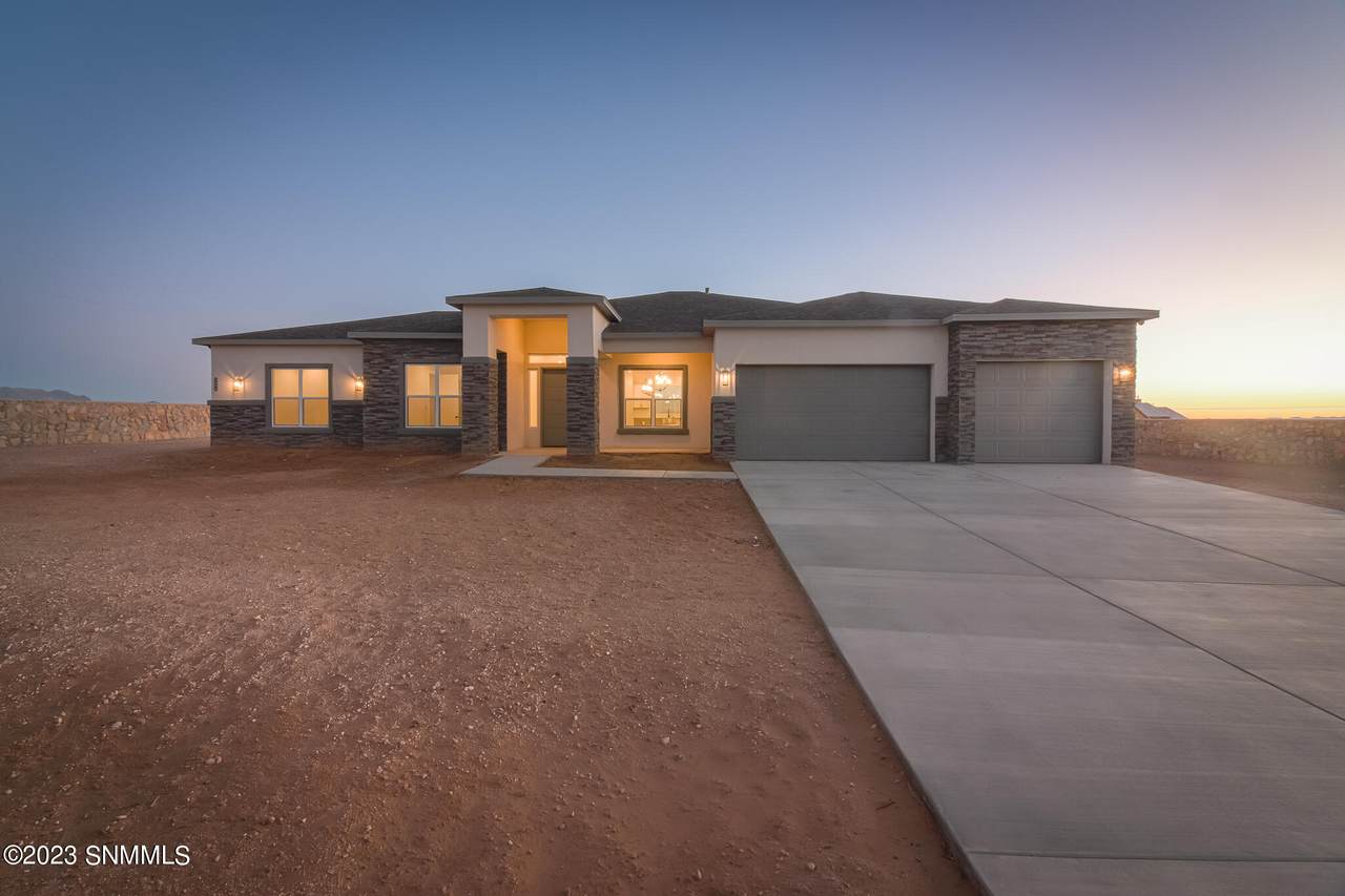 3292 Colina Court - Photo 1