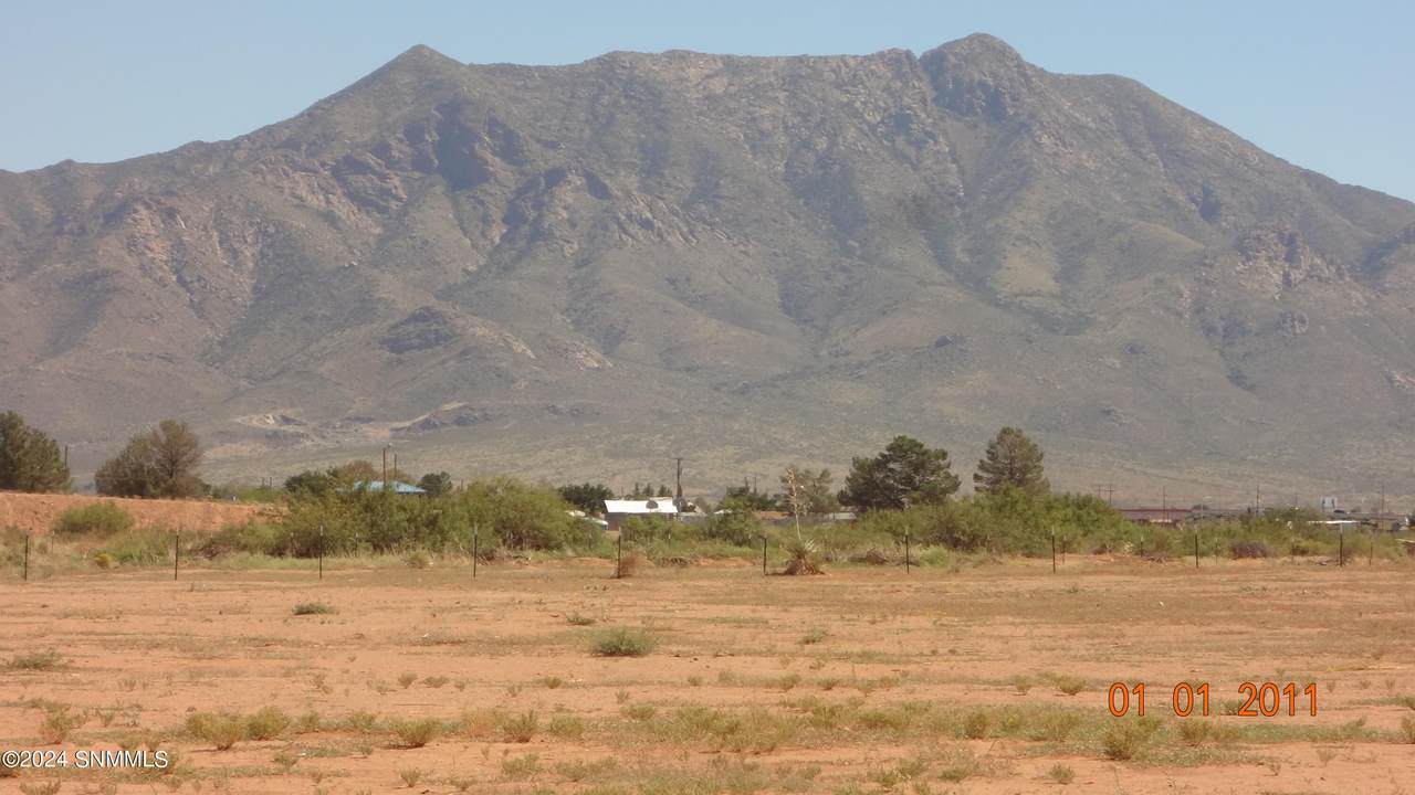 https://bt-photos.global.ssl.fastly.net/lascruces/1280_boomver_1_2400150-2.jpg