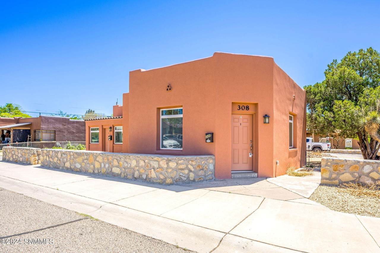 308 Bowman Avenue - Photo 1