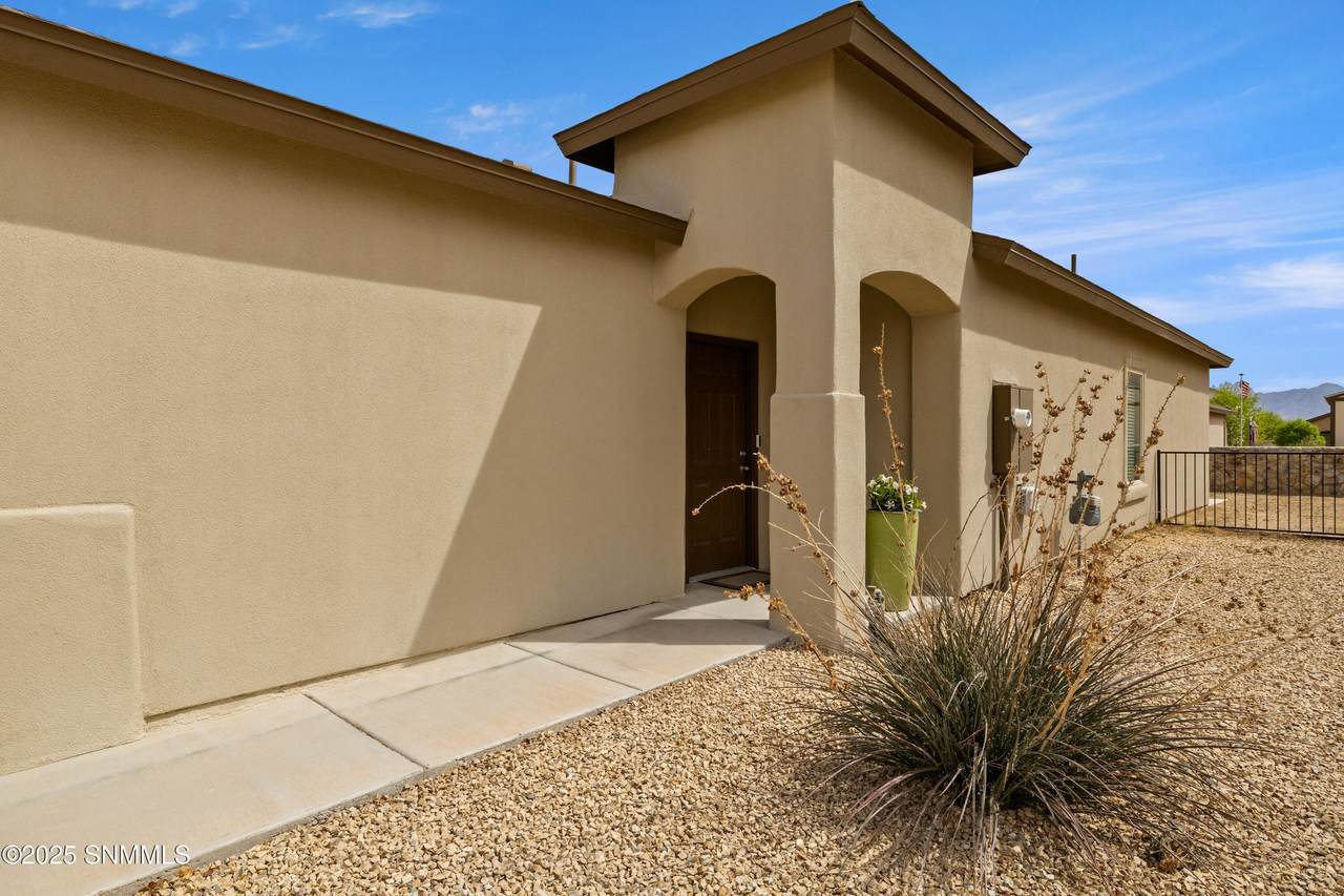 https://bt-photos.global.ssl.fastly.net/lascruces/1280_boomver_1_2500916-2.jpg