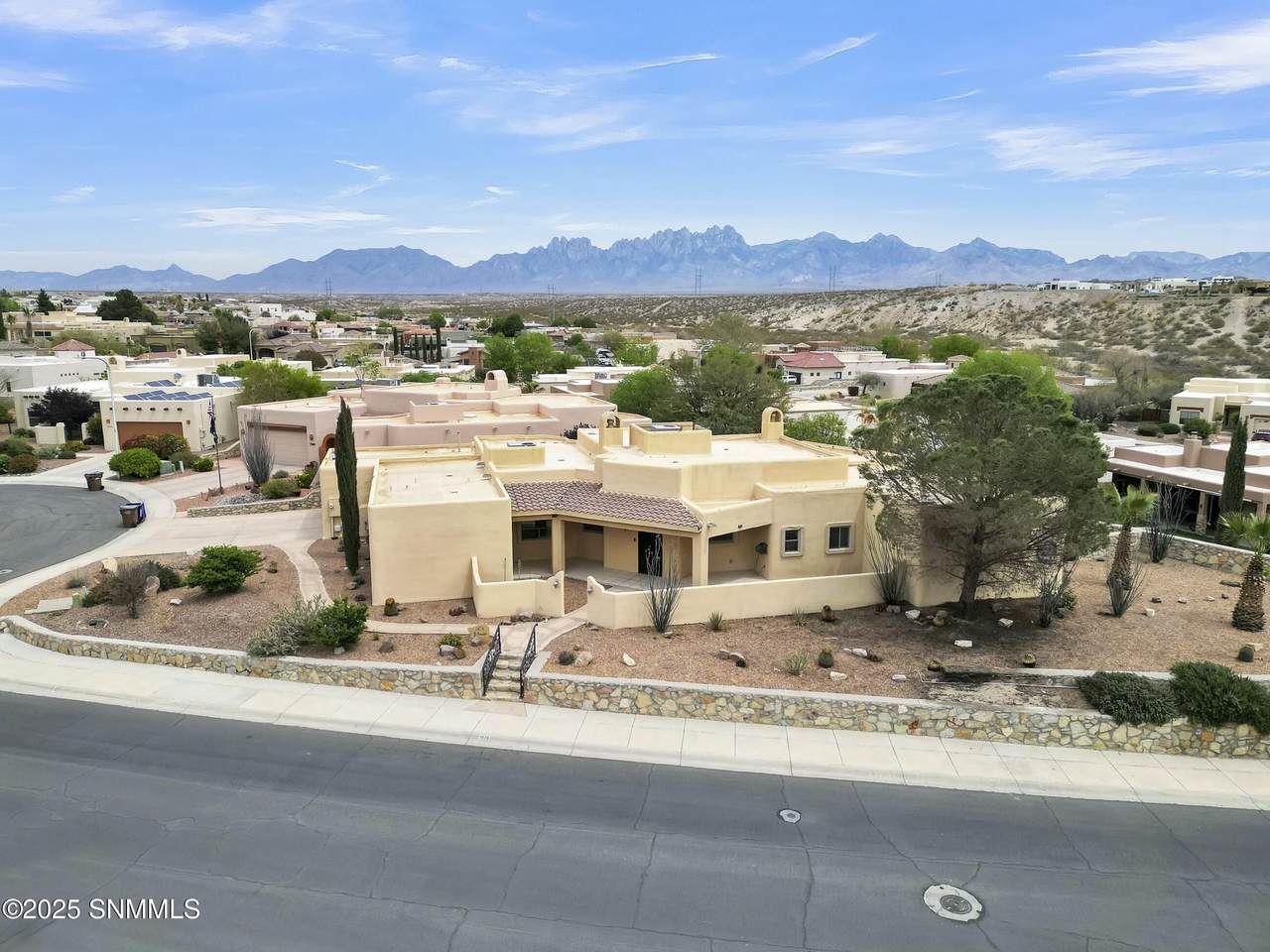 1876 El Presidio Drive - Photo 1