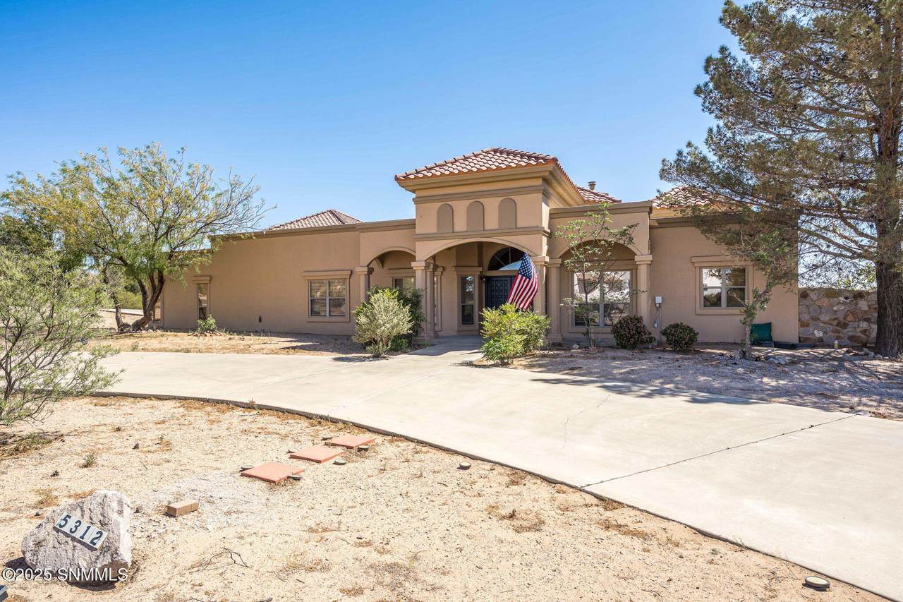 5312 Remington Road - Photo 1