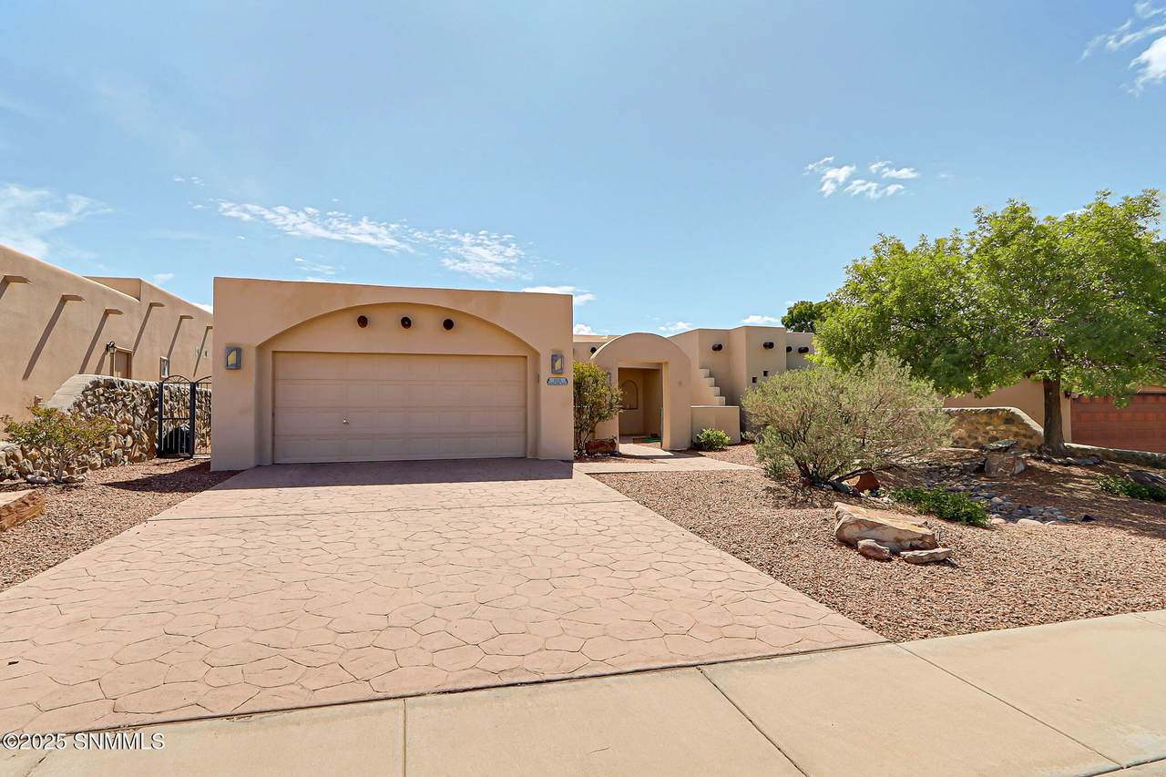 1906 Coyote Ridge Drive - Photo 1