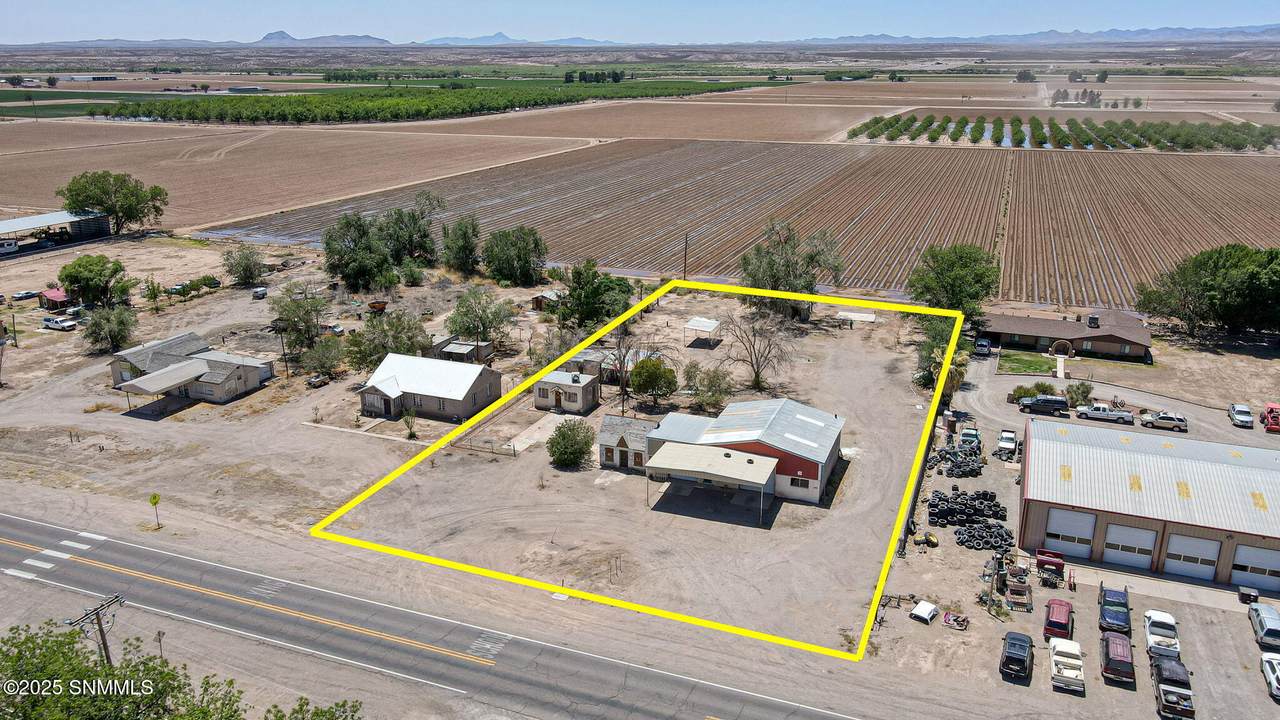 8835 Highway 187 - Photo 1