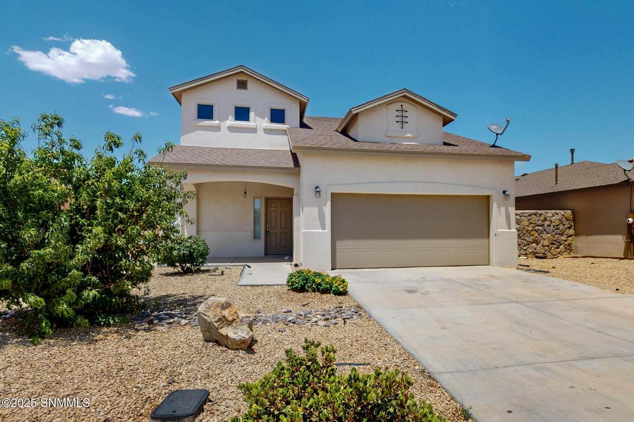 3006 La Union Court - Photo 1